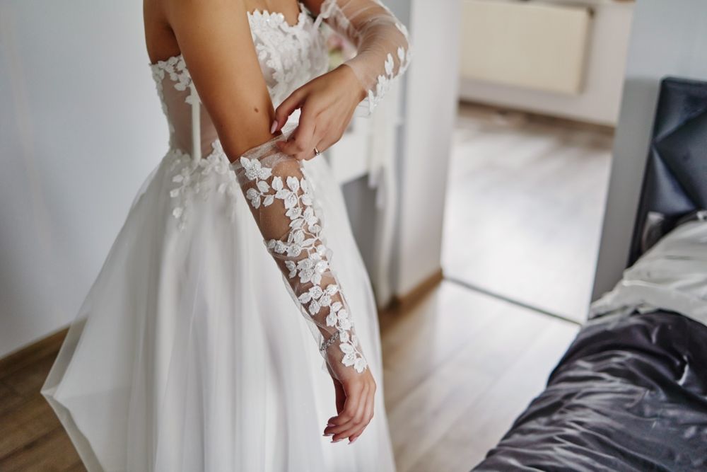 Suknia ślubna kolor biały