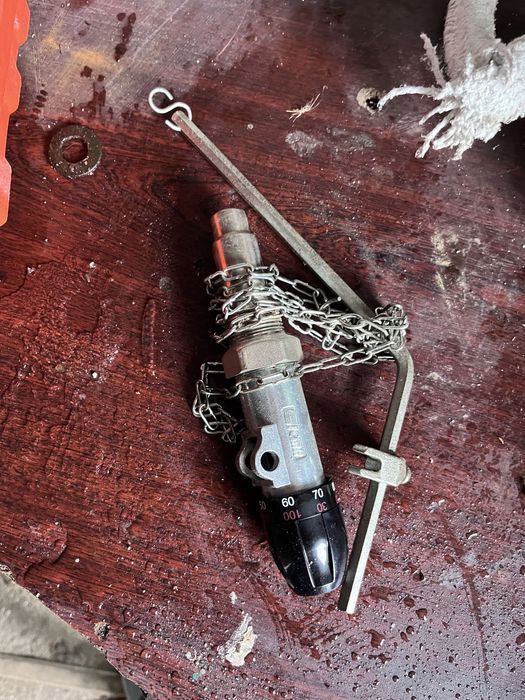 Механізм на твердопаливний котел