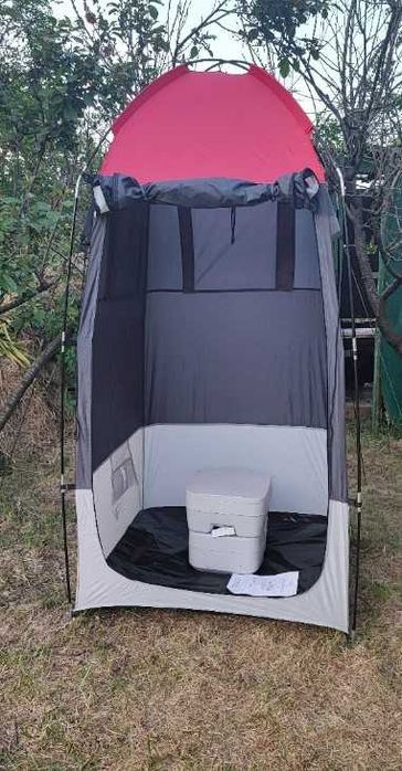 Wysoki namiot turystyczny przenośny przebieralnia toaleta plażowy
