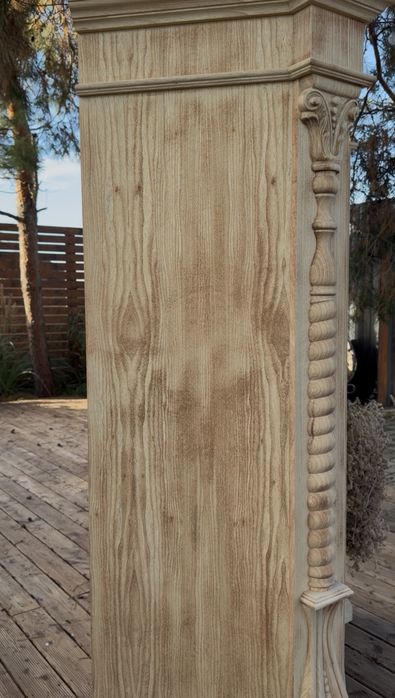 Rustykalna szafa , bogato zdobiona szafa