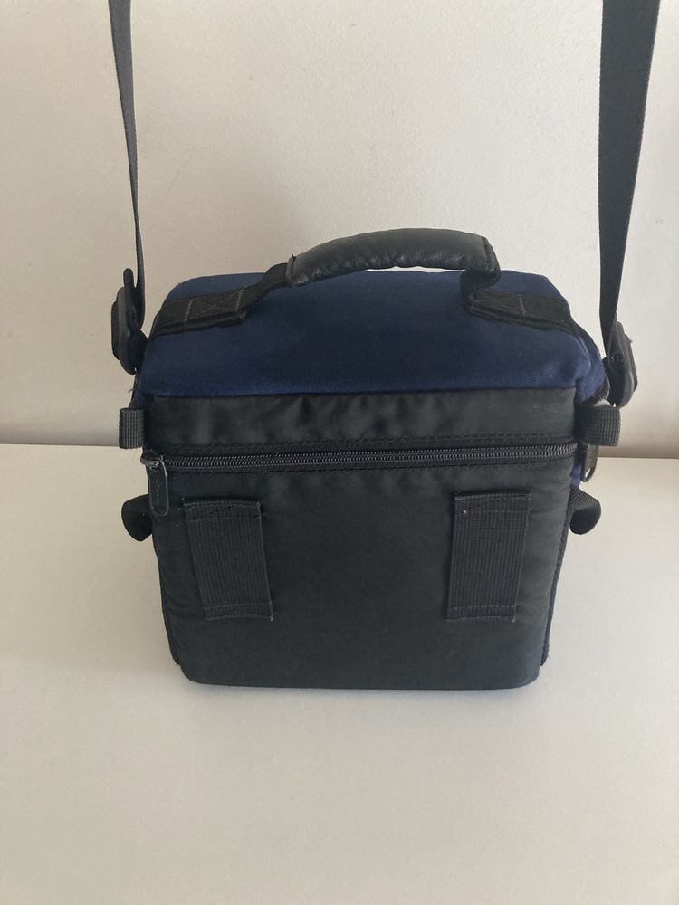 Bolsa Máquina Fotográfica Lowepro Nova 2