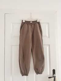 Spodnie Yezi Cacao Petite Blaar dresowe spodnie brązowe dres