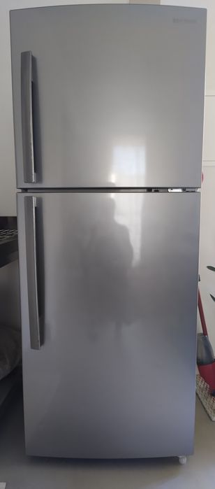 Frigorífico combinado com congelador