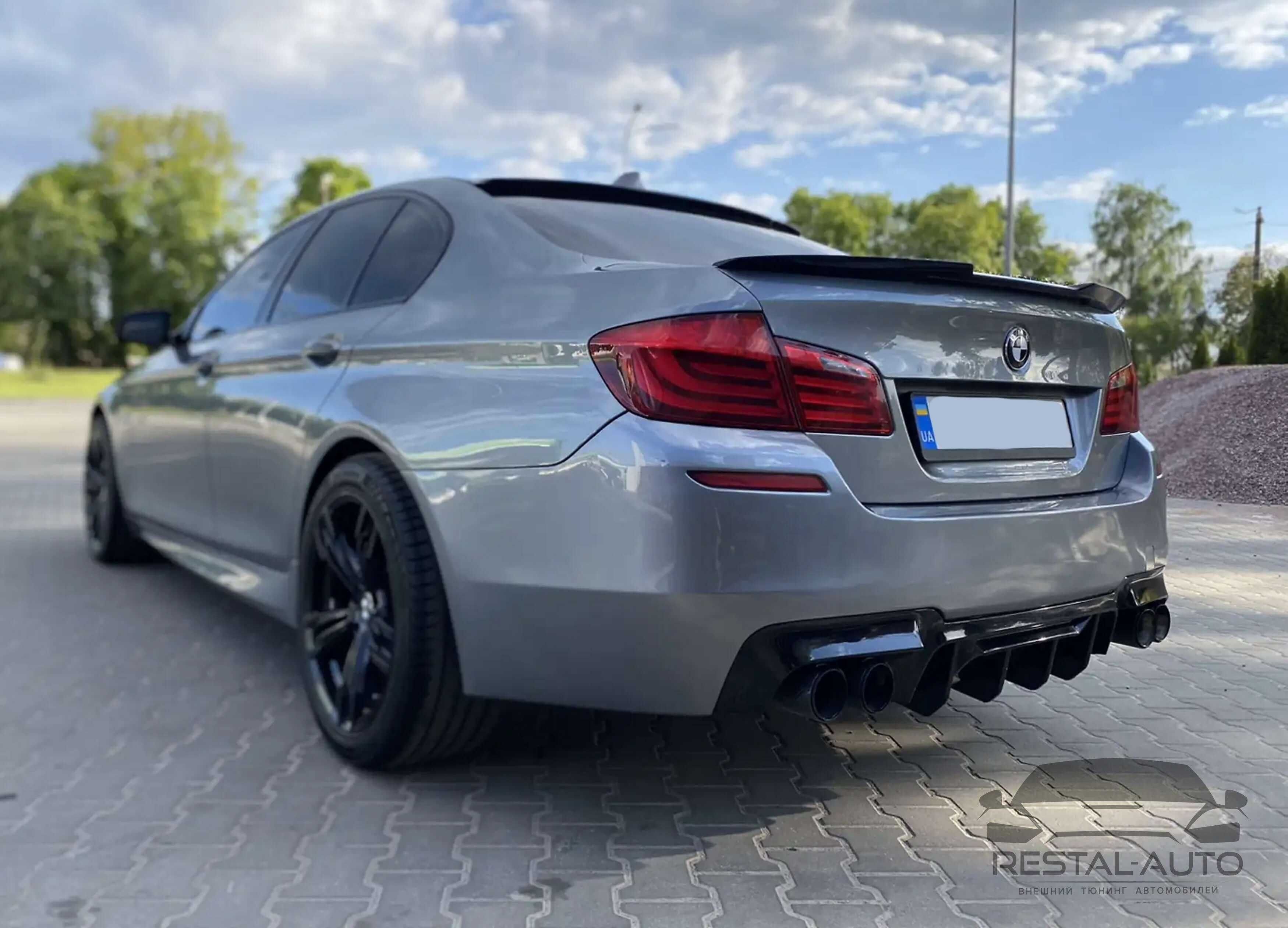 диффузор заднего бампера на BMW 5  F10 10-17г. в стиле M5 competition