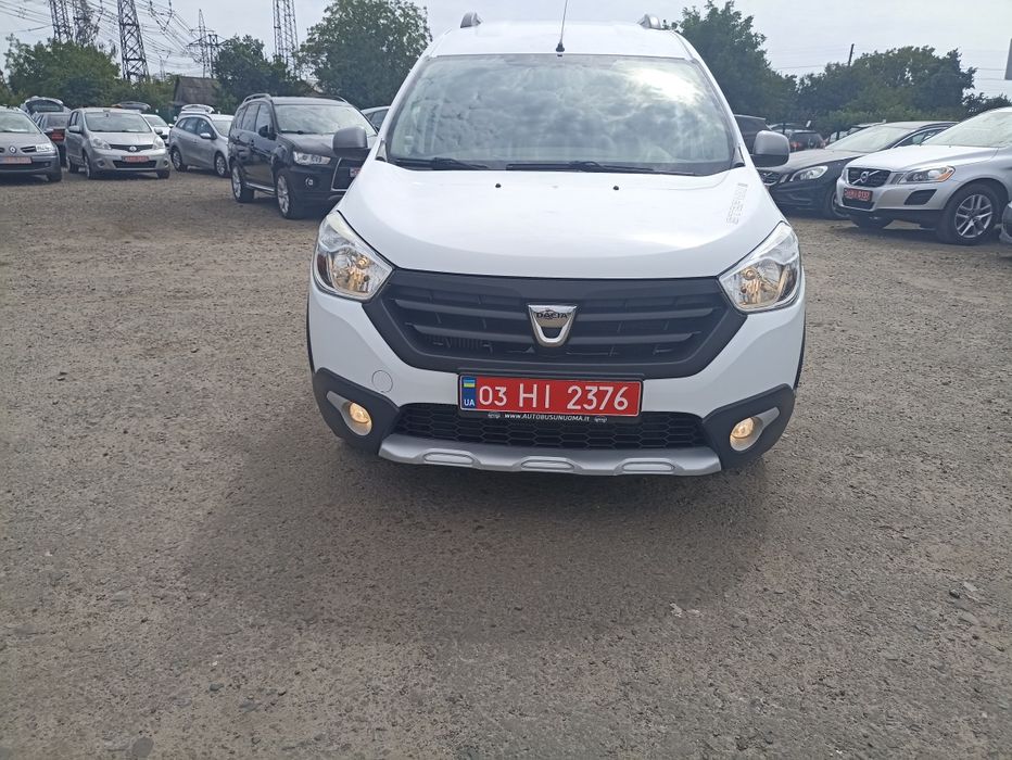 Dacia Dokker Stepvay 1.5 дизель 66 кВт 2015 р