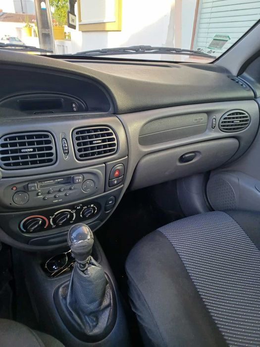 Megane Coupe  1.4 ( COMO NOVO )