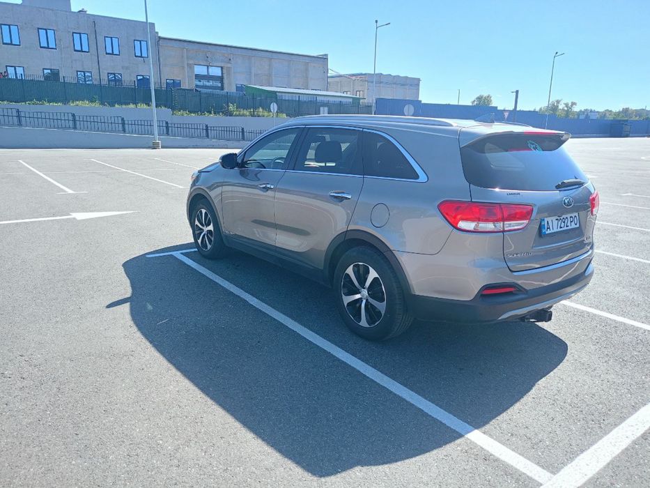Продам машину KIA sorento