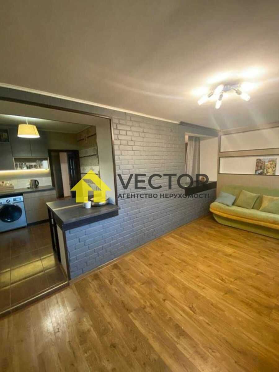 Продаж 3к квартири з ремонтом 77 м2, цегляний будинок, ТЕРМІНОВО