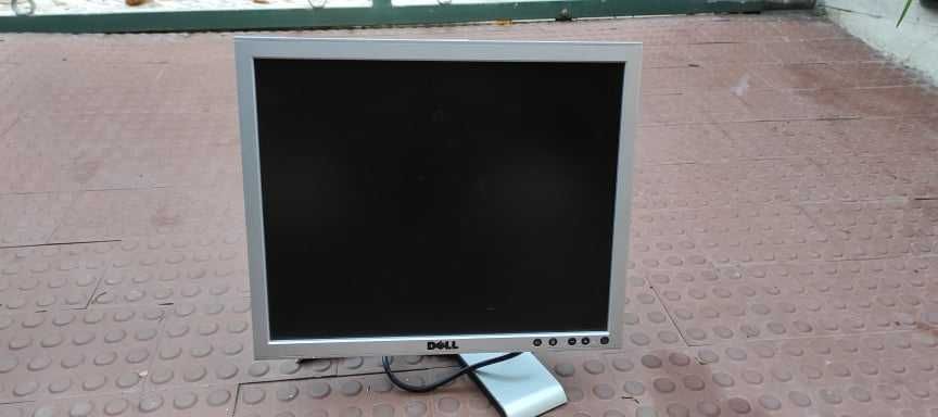 Monitores com entradas VGA
