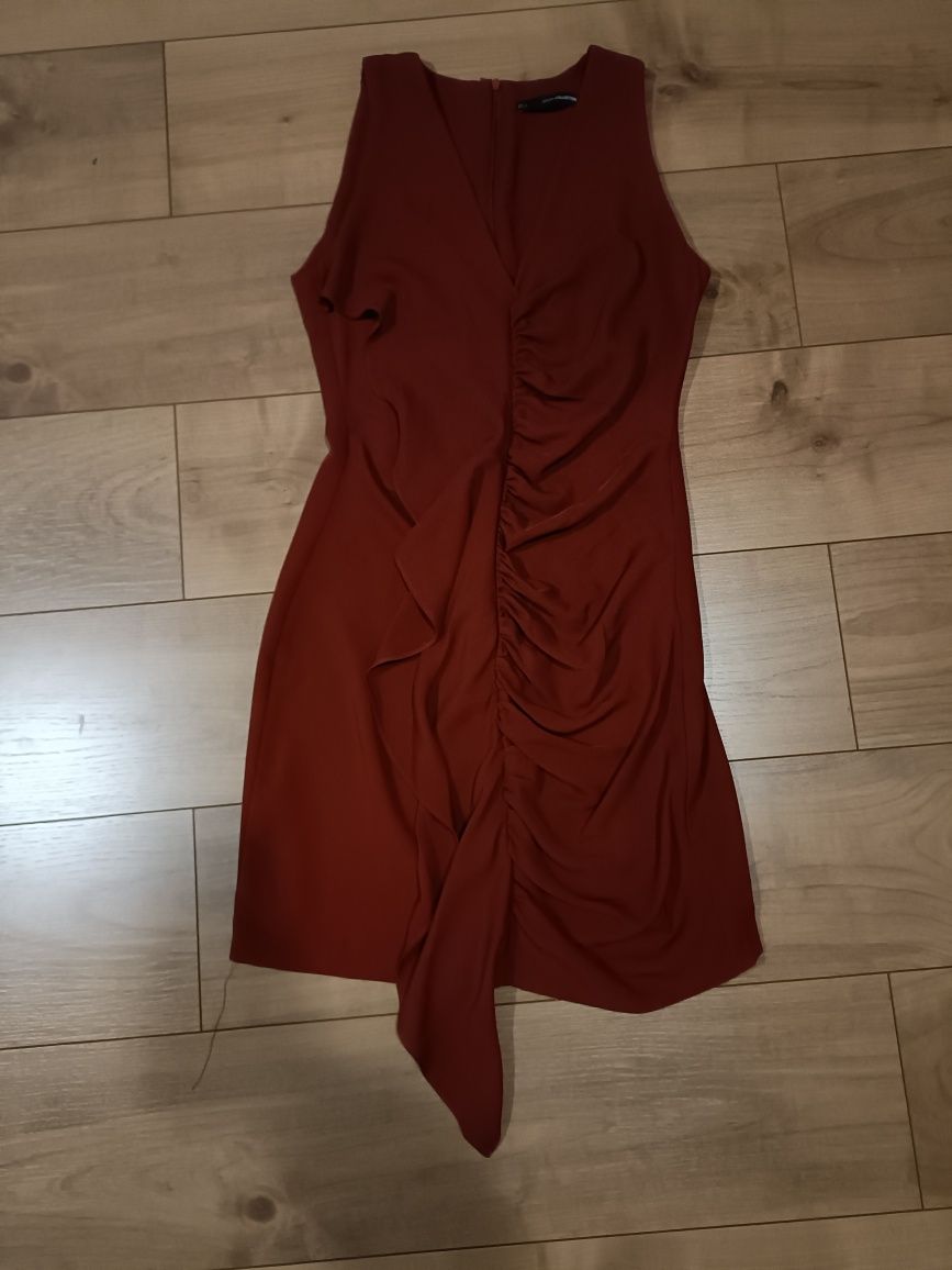 Vestido justo curto acetinado Sfera - Tamanho L