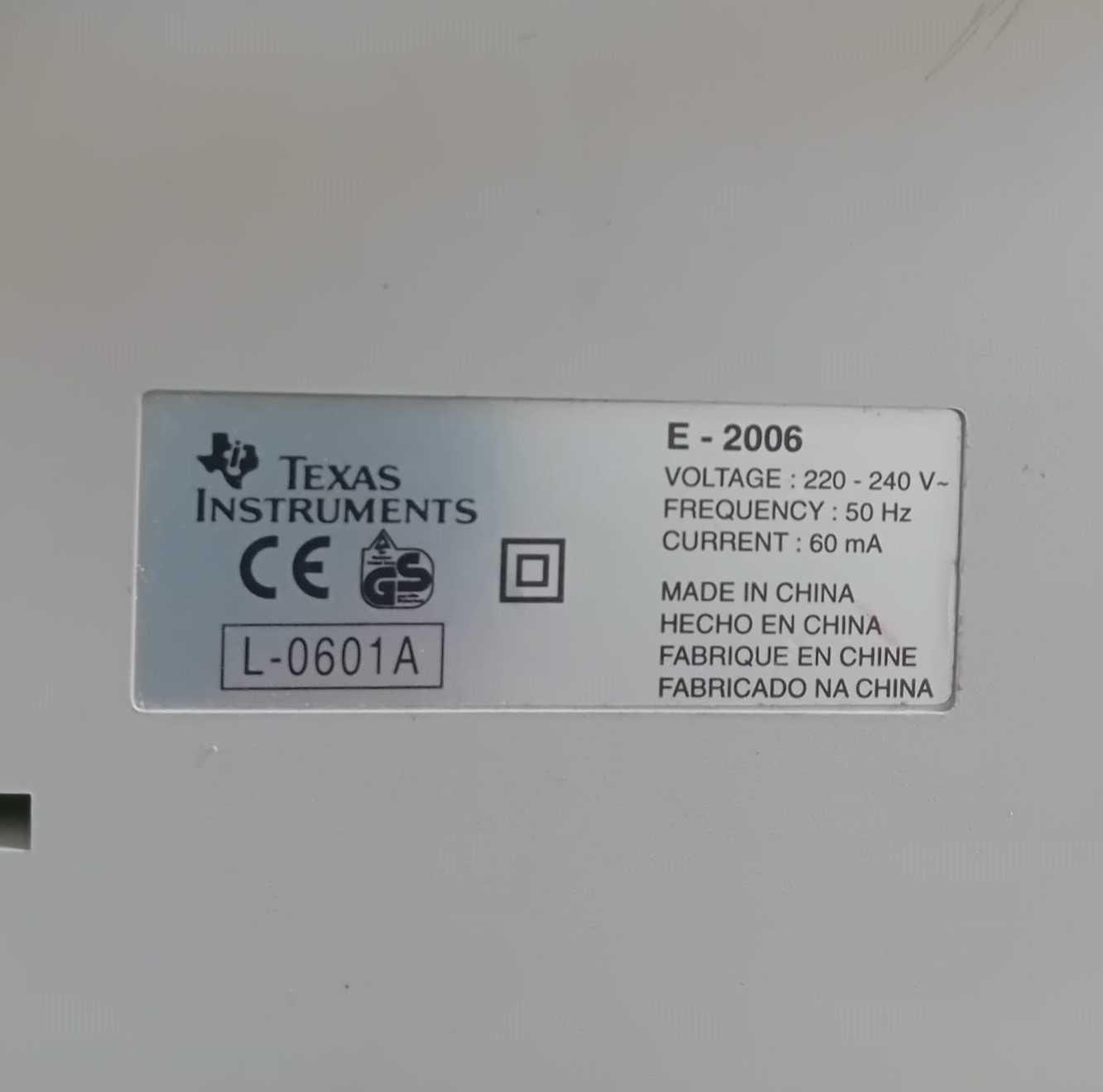 Calculadora Texas Instruments E-2006 - NOVA! + Rolos Oferta