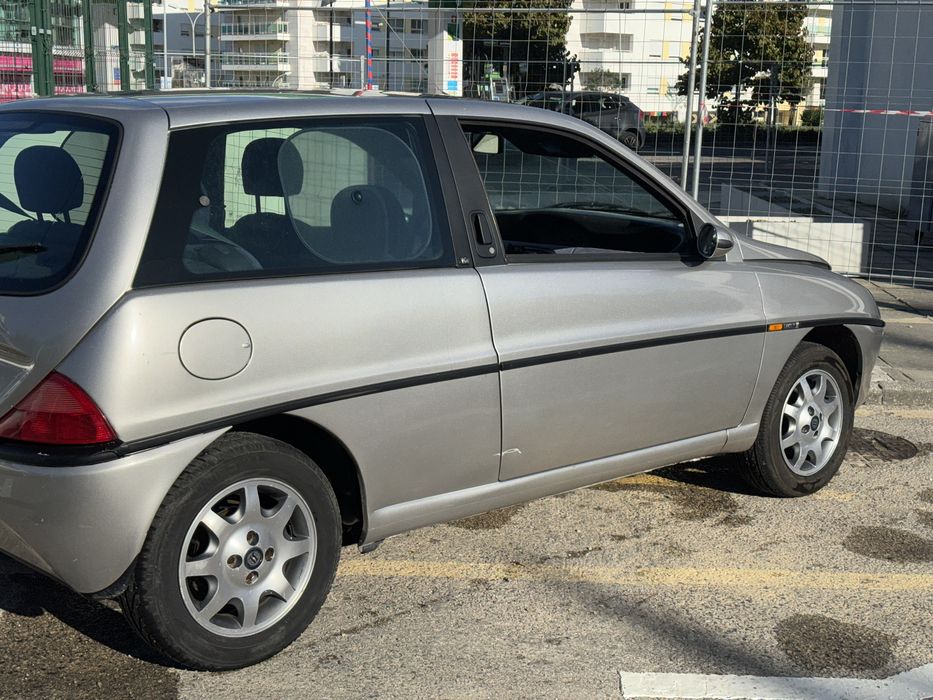 Lancya y 1.2 gasolina , ano 2000