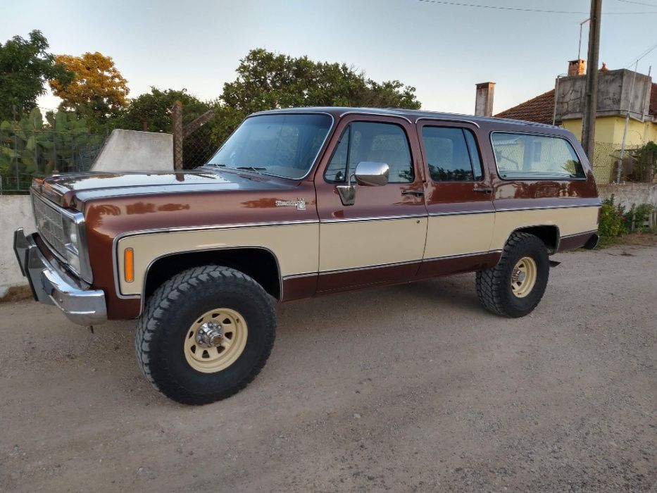 Alugo Chevrolet Suburban Silverado