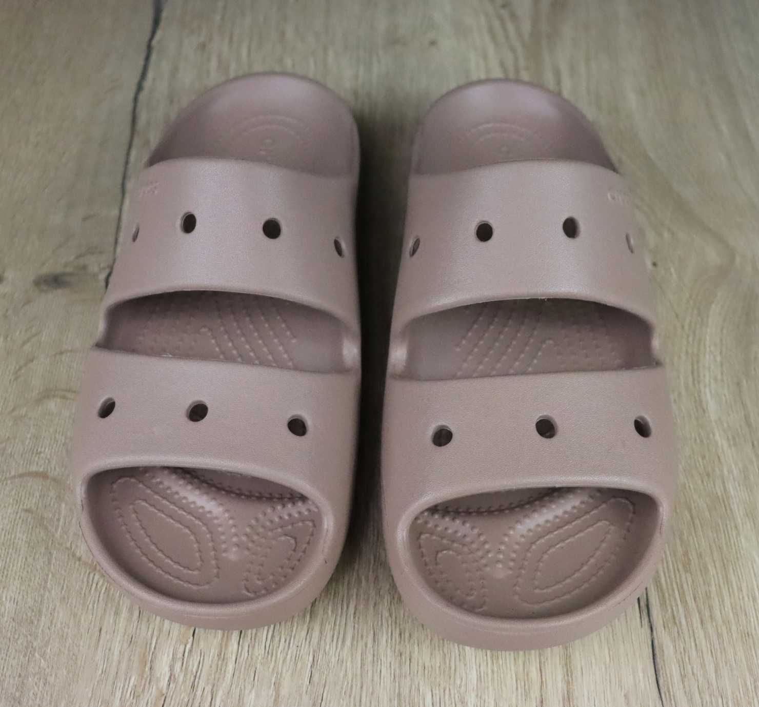 Crocs piankowe klapki M8 W10 41/41 ( 27 cm) nowe