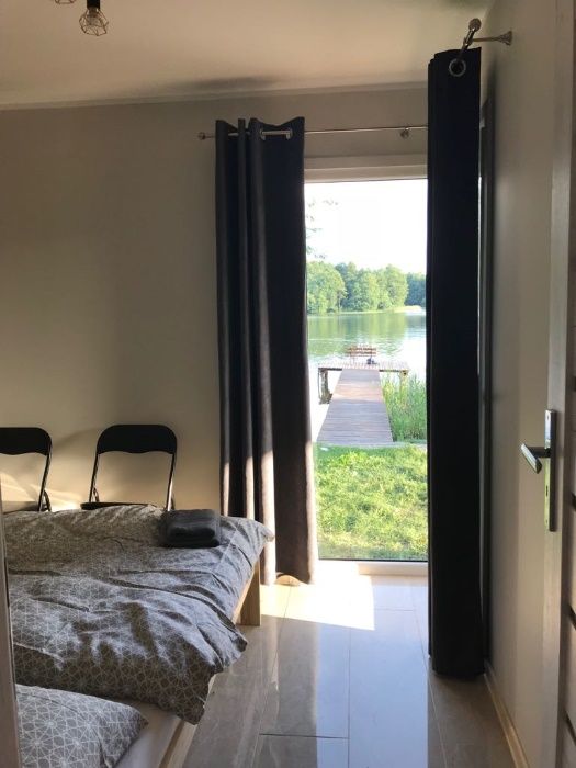 Maly domek nad jeziorem ...Mazury-malownicza miejscowość