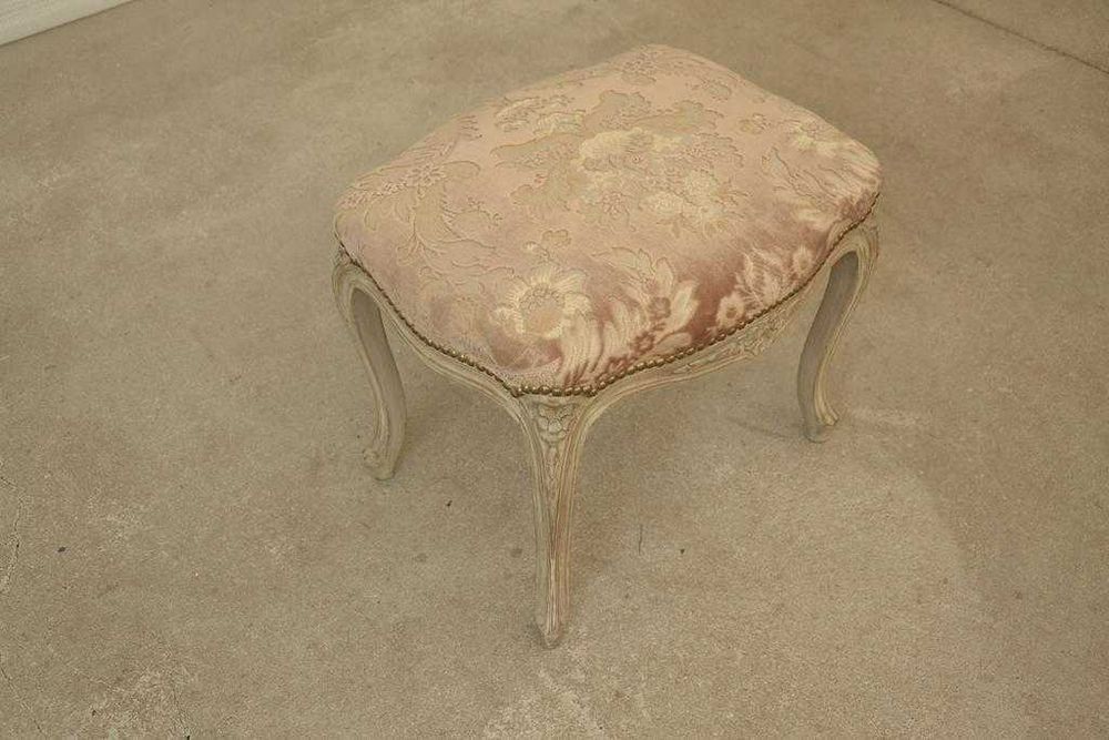 taboret ludwikowski stołek podnóżek