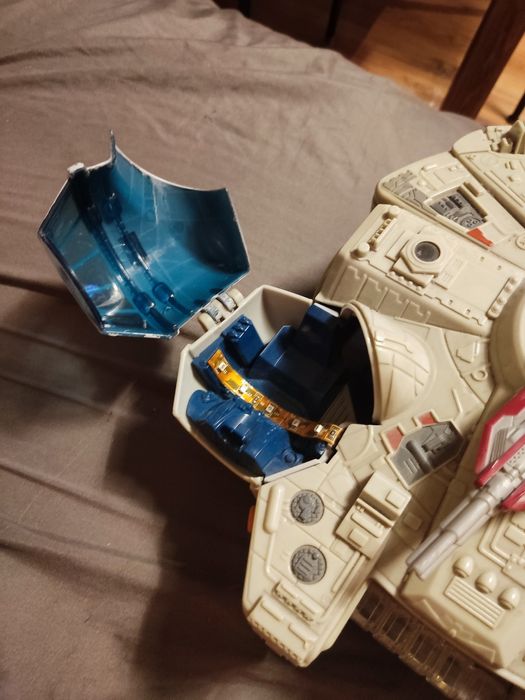 Star Wars Sokół Millenium Hasbro statek kosmiczny niekompletny