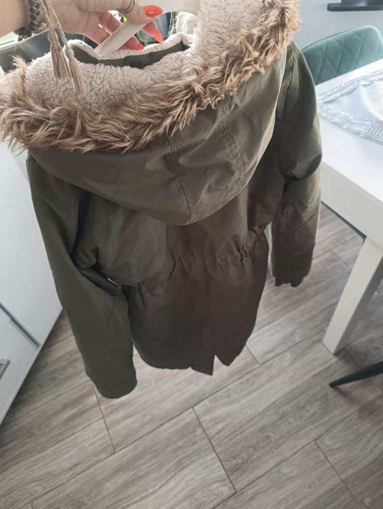 Parka zimowa dla dziewczynki r146/152