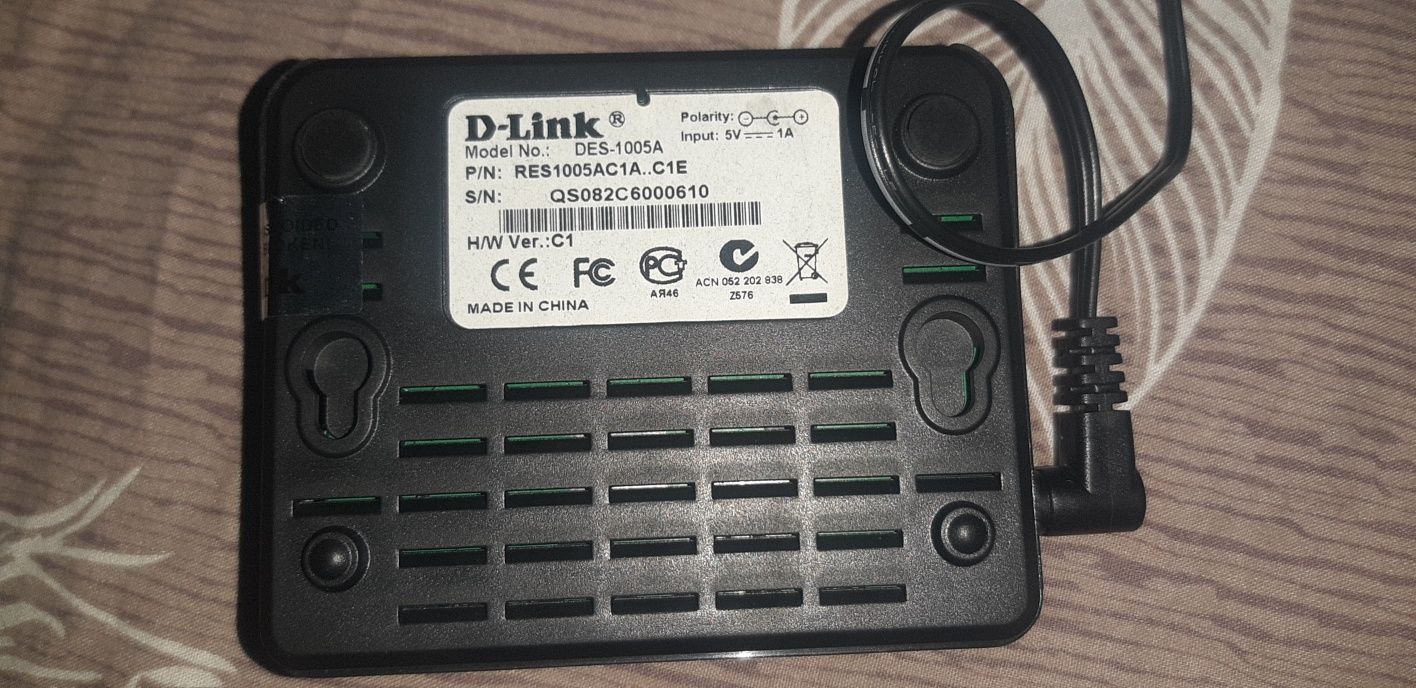 Коммутатор D-Link. Des-1005A. 5 Port