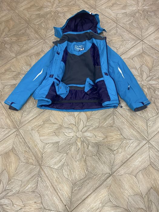 Костюм лыжный раз. 36-38. Весь товар НОВЫЙ