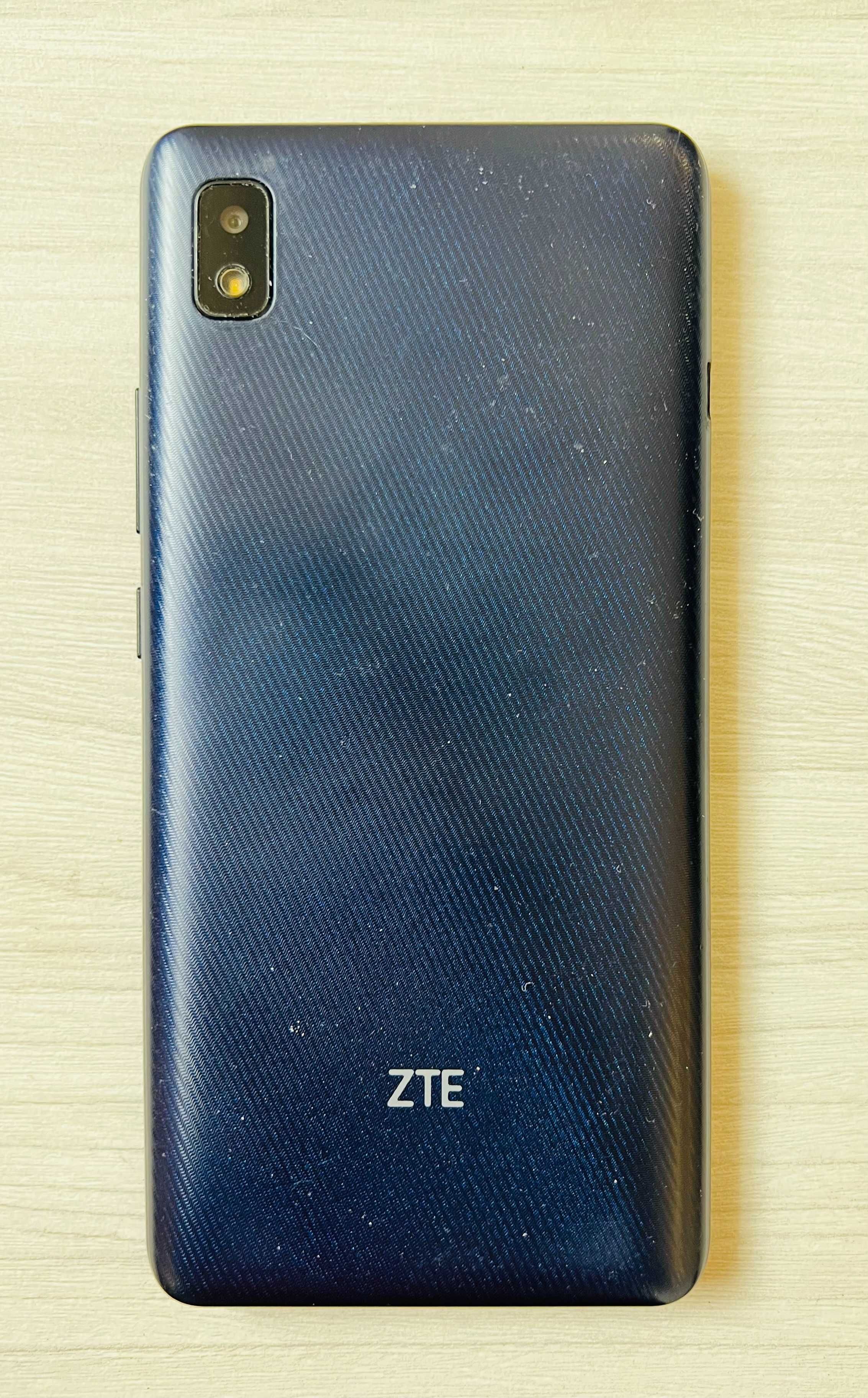 Смартфон ZTE Blade L210 1/32Гб