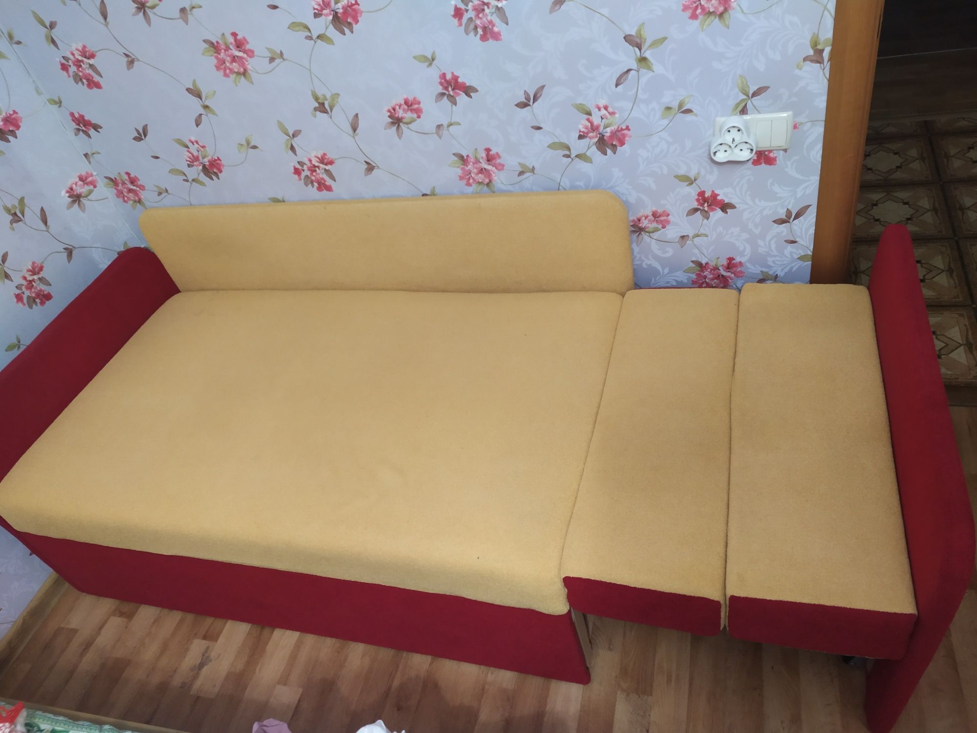 Ліжко-диван універсальний (дитина/дорослий), розсувний