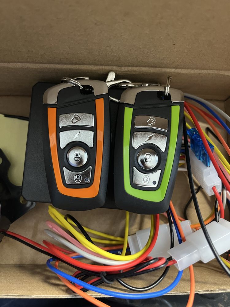 Alarme para moto com 2 comandos