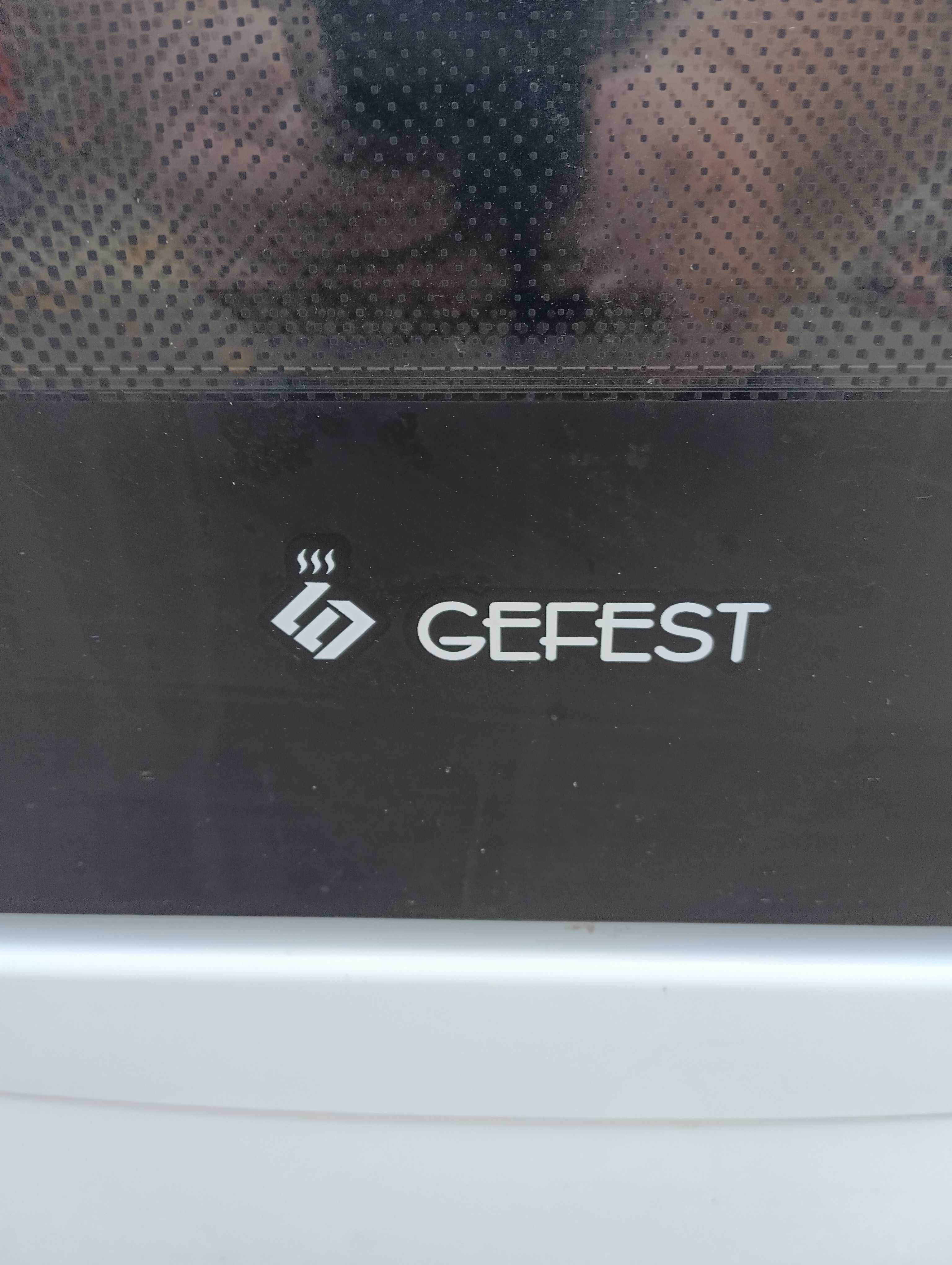 Продам електроплиту побутову GEFEST