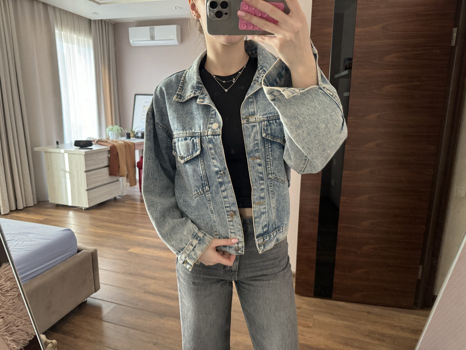 Джинсова куртка. Нова.