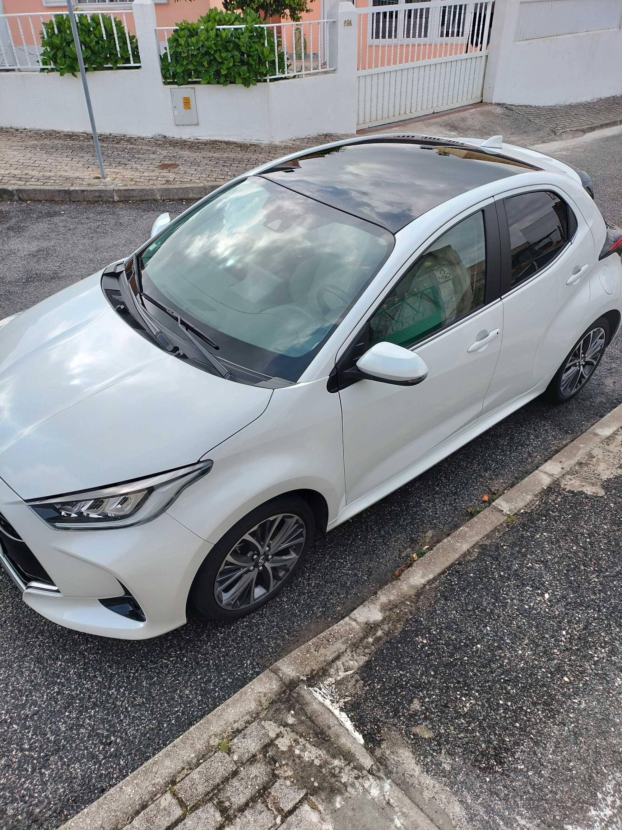 Toyota Yaris 1.5 Hybrid Dynamic Force Luxury