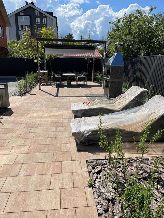 ЦЕНТР однокімнатна в клубному будинку є ГАЗ