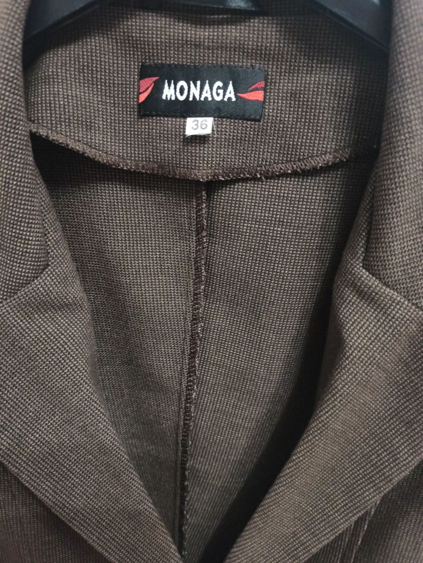 Żakiet marynarka marki Monaga rozmiar 36