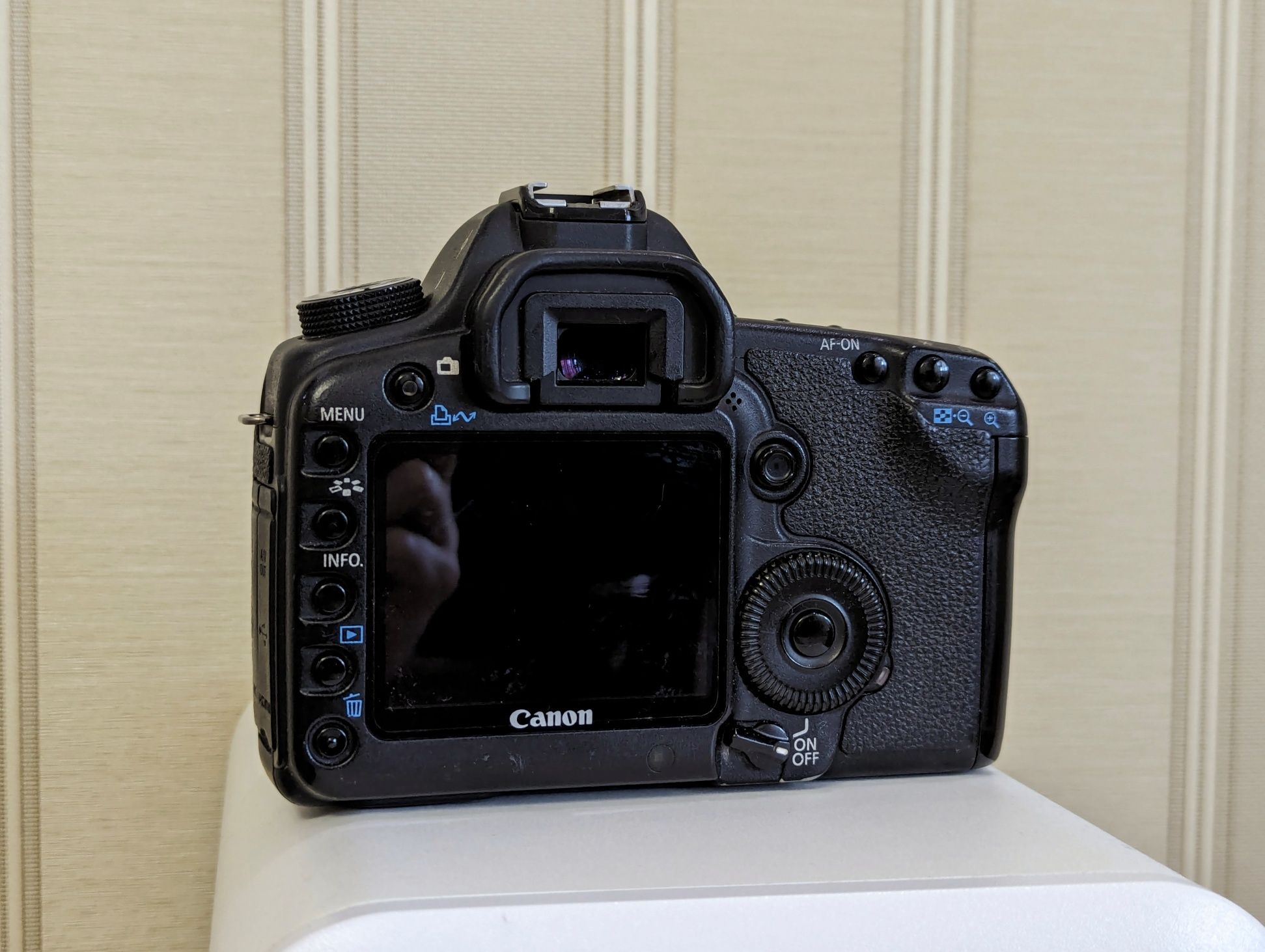 Canon 5D Mark II, Mark 2