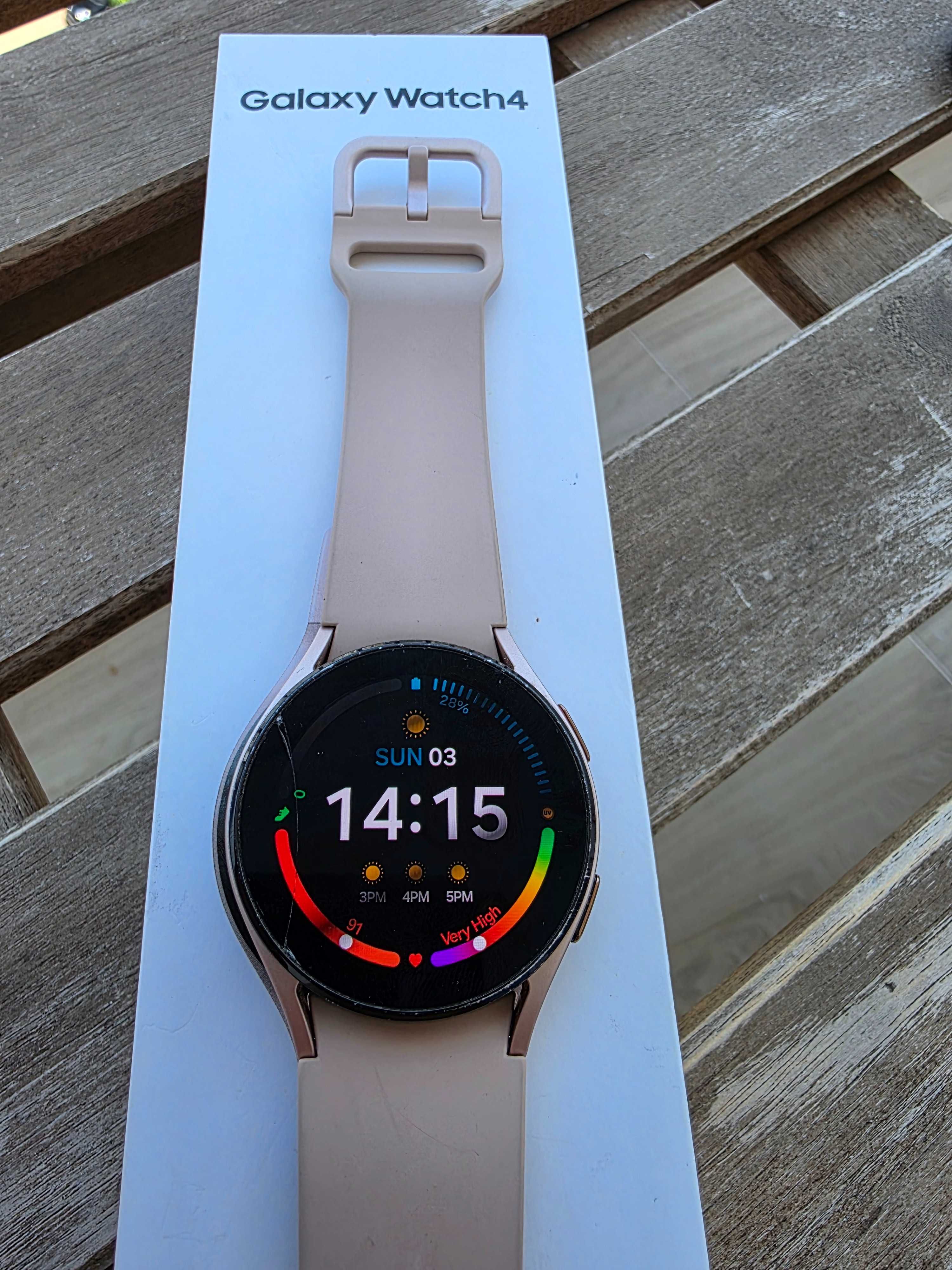 Galaxy Watch 4 40mm - Pink Gold - Lisboa ou Madeira