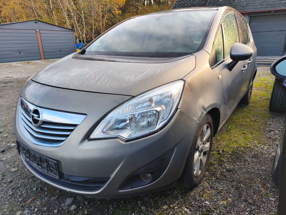 Opel Meriva B 1.3 CDTI 95KM Z13DTE kolor Z40W Cała na Części
