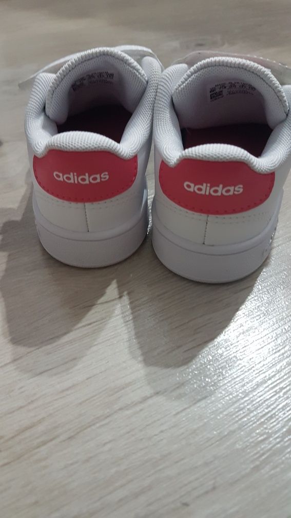 Buty sportowe Adidas r. 25 białe różowe