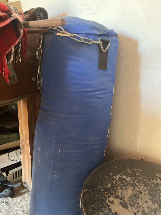 Saco de boxe a precisar de pancada