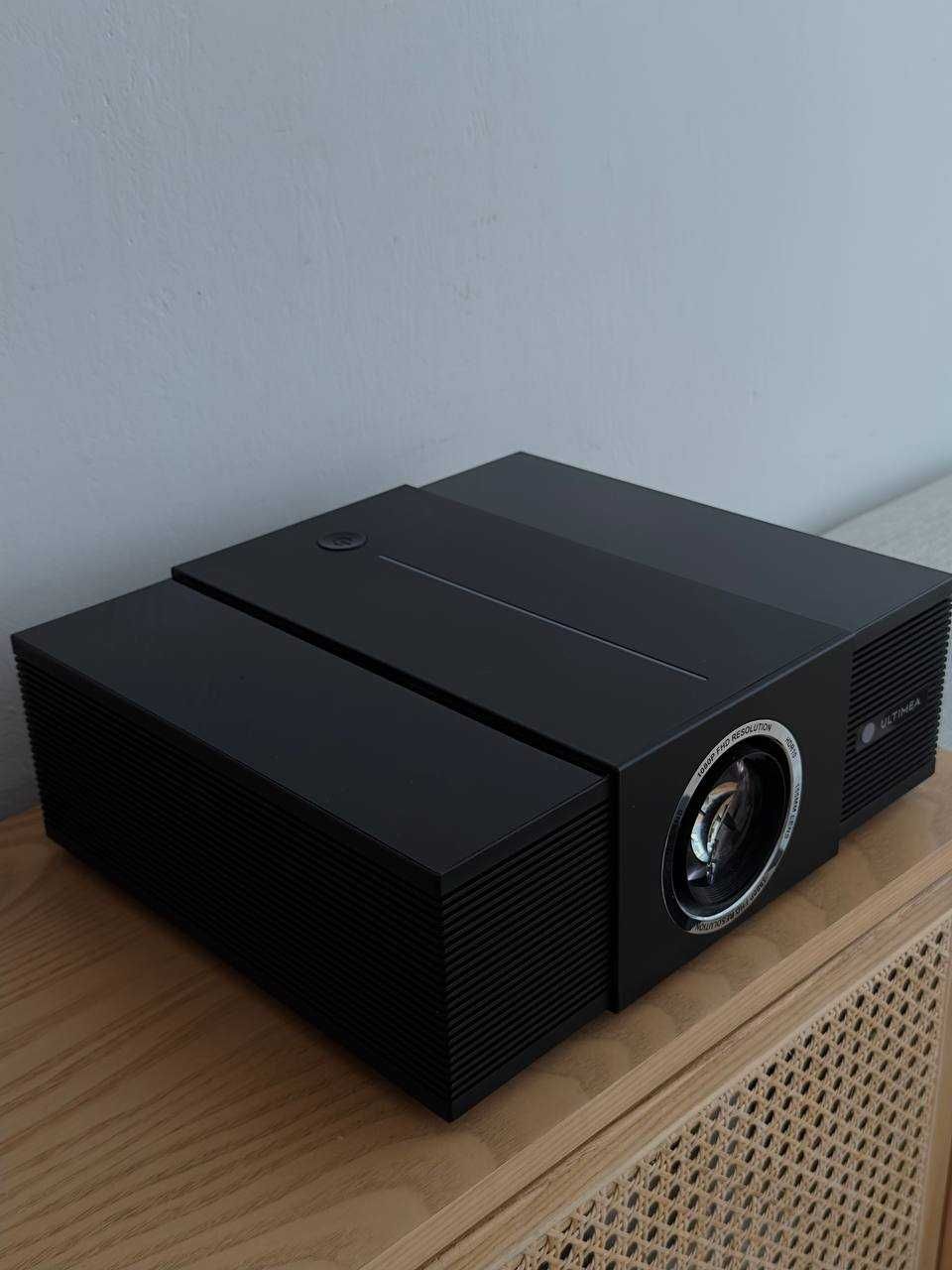 Ultimea Apollo P60 4K Projector