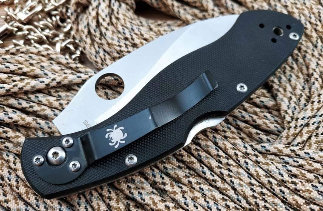 SPYDERCO CIVILIAN C12, складной нож легенда с серейтором ,серейтор