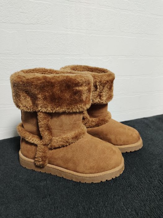 Levi's дитячі уги ( черевики ) стан нових