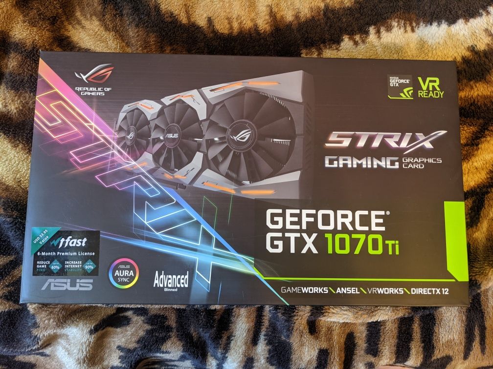 Видеокарта Asus GTX 1070ti ROG Strix