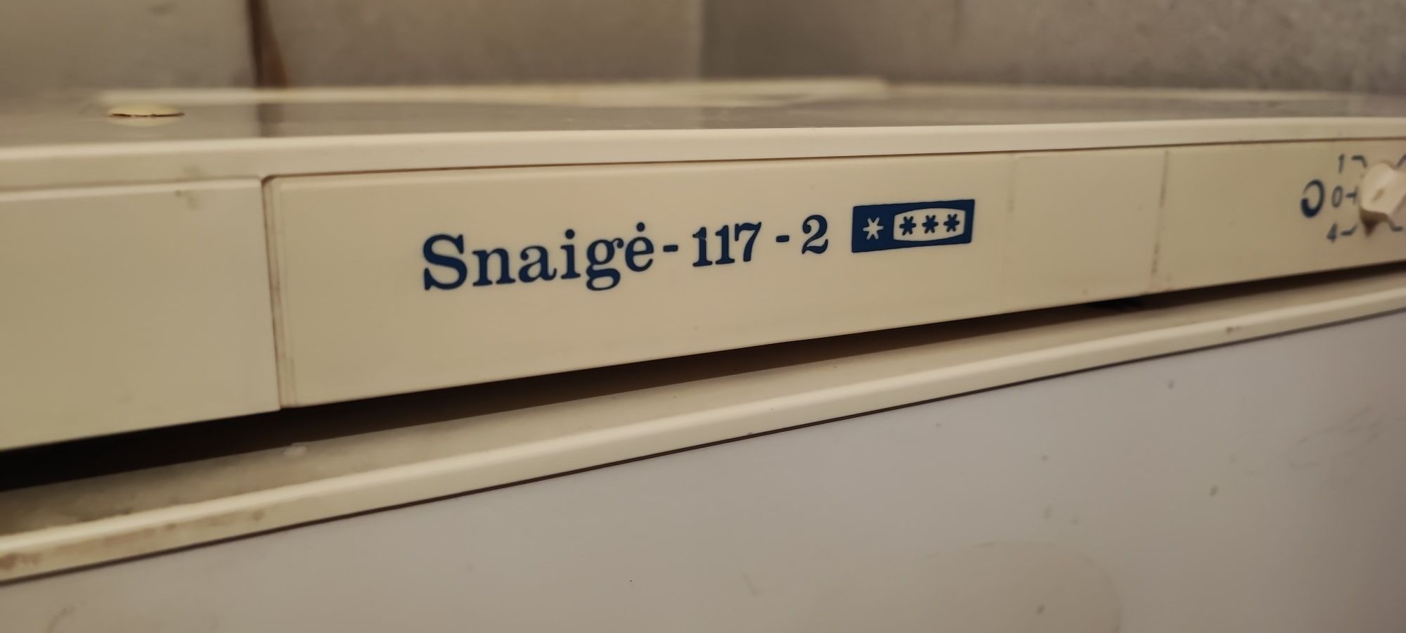 Продам Холодильник двохкамерний SNAIGE 117-2