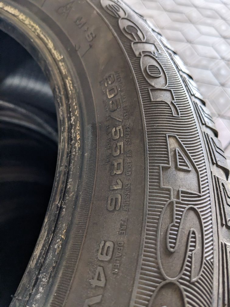 205/55R16 Goodyear Vector4S