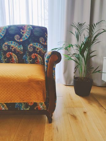 Stylowa kanapa sofa wersalka Lirka