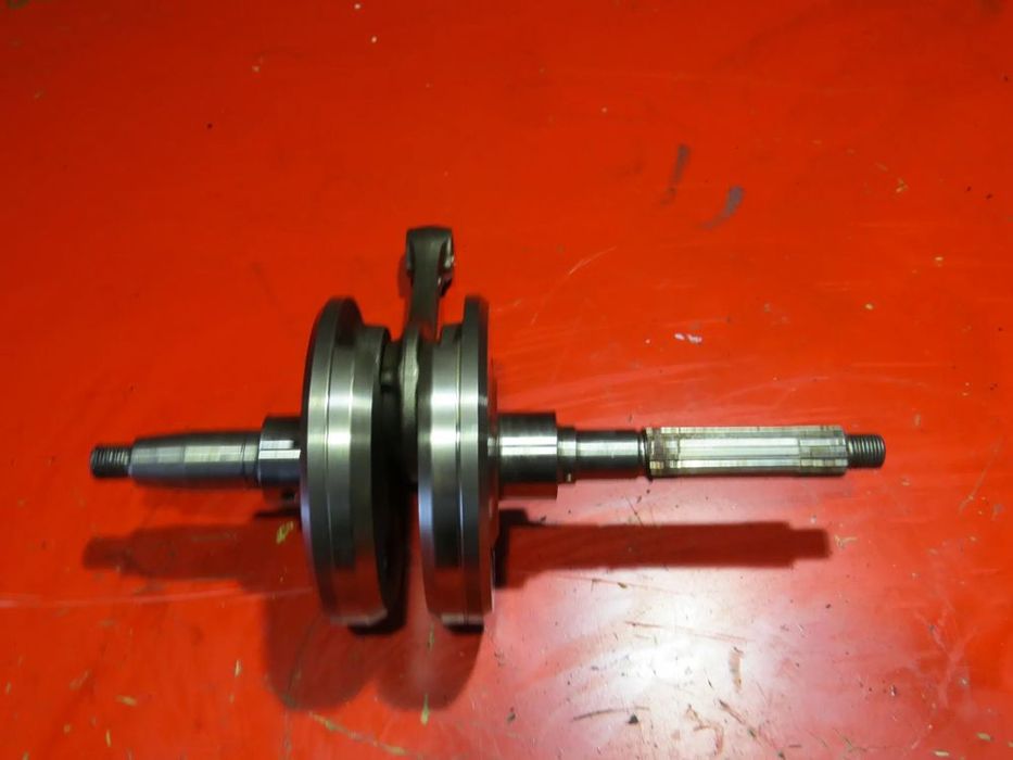 piaggio x8 125 150 180 x7 x9 mp3 vespa beverly wał korbowy korbowód