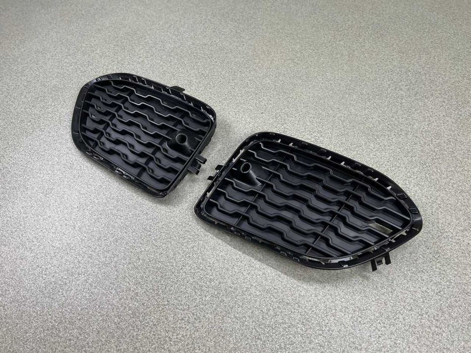 Решітка в бампер BMW x3 ( F25 ) m paket 51118056941 / 51118056942