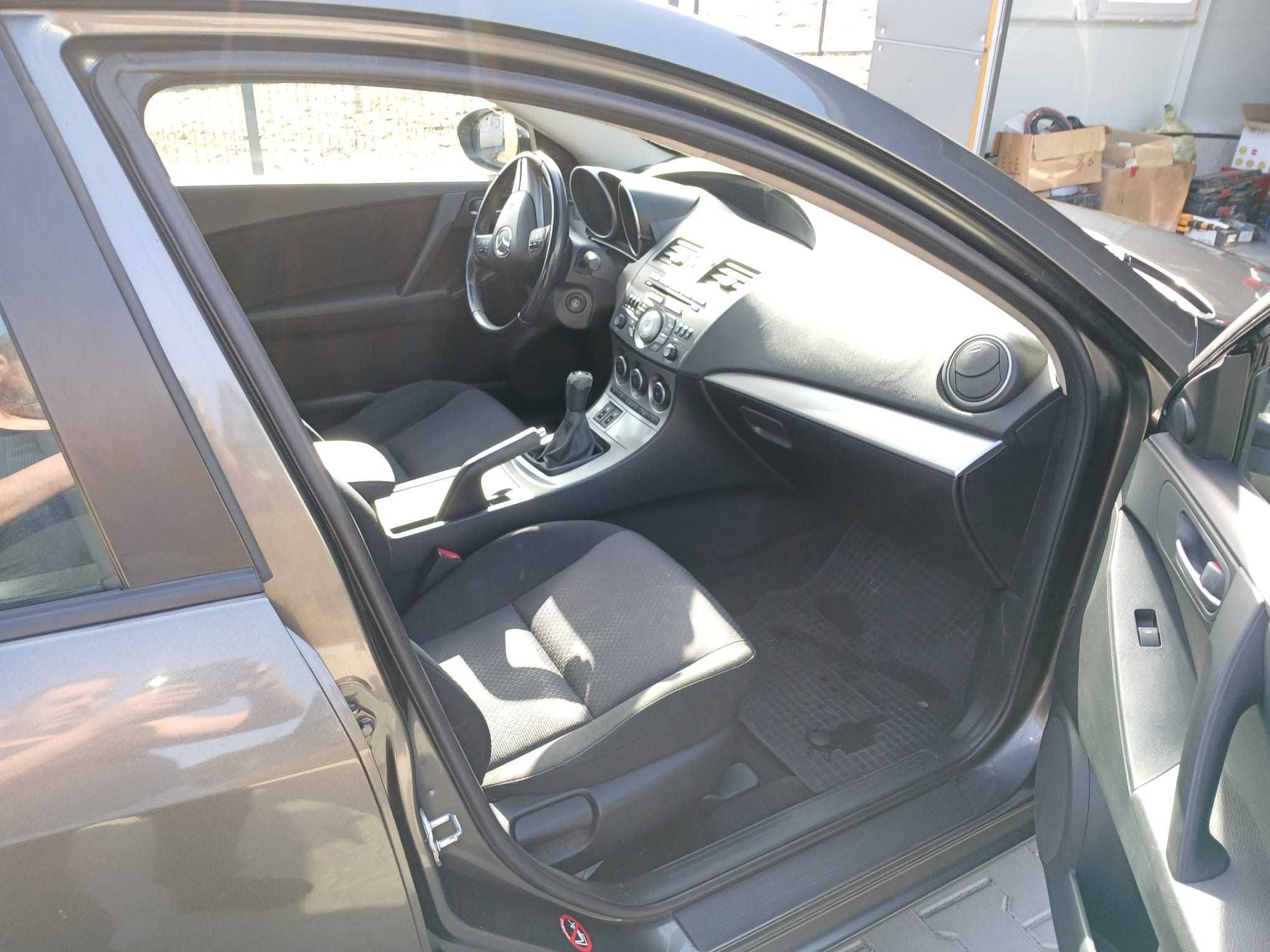 MAZDA 3 Hatchback 1,6 2009 bezwypadkowa, 1 właściciel