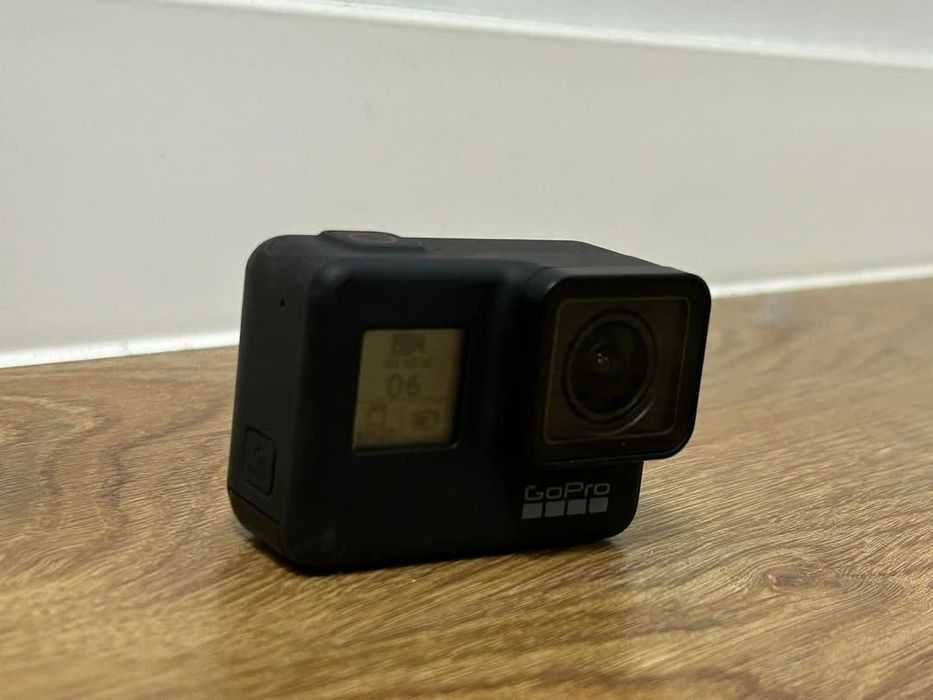 Kamerka GoPro Hero 7 + 3 baterie akcesoria