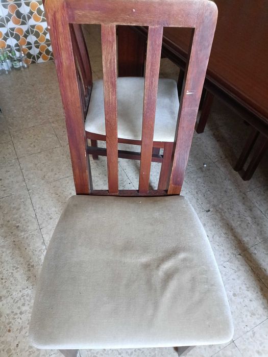 Conjunto de Mesa de Jantar com 6 Cadeiras – Madeira Maciça