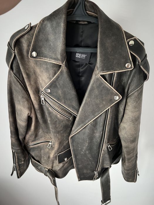 Стильна та трендова косуха зі шкіри,В ідеальному стані.